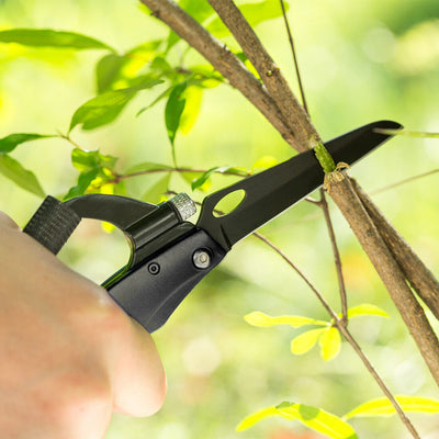 Multitool Carabiner, Tactical Carabiners Keychain, EDC Survival Gear for Camping
